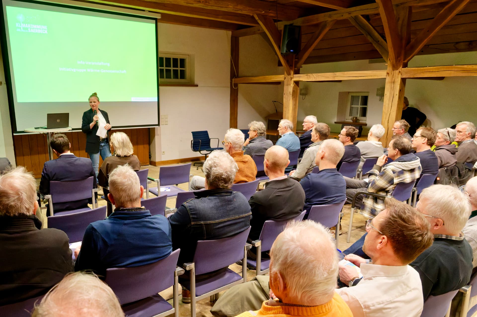 Bürgerinnen und Bürger beim Treffen zum Wärmenetz in Saerbeck